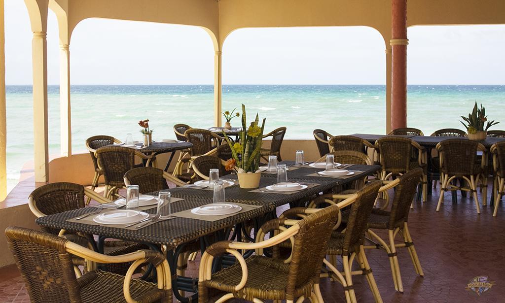 Casa Del Mar Beach Resort San Remigio  المظهر الخارجي الصورة